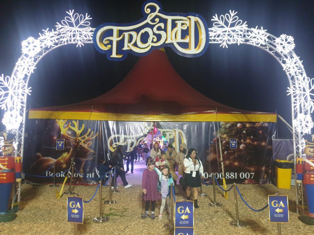 Frosted Melbourne Entry