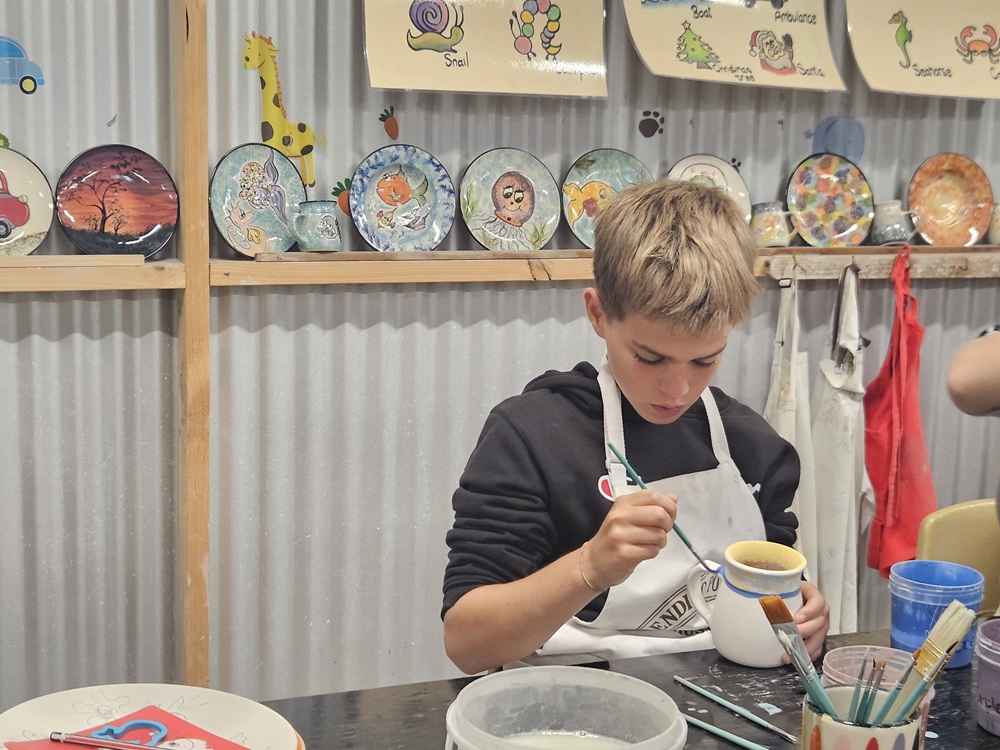 Bendigo Pottery Glazing Class with Kids